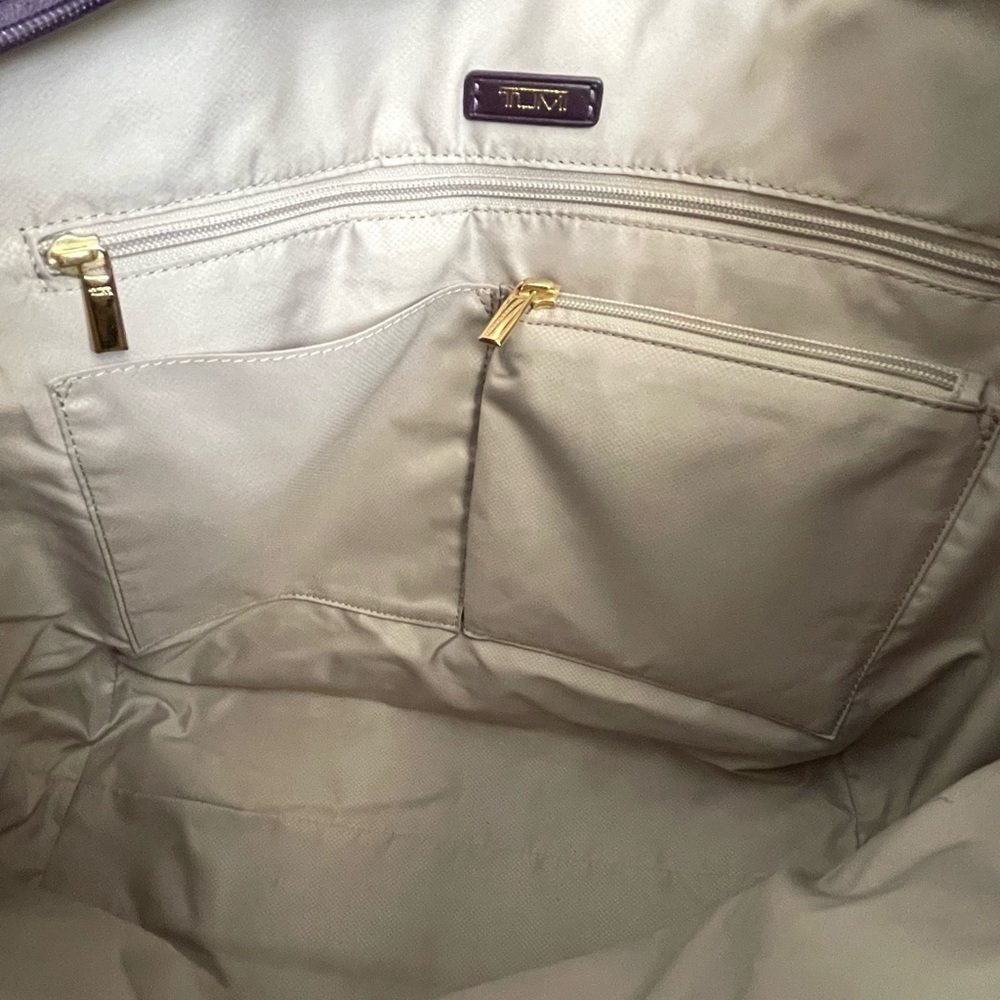 Tumi Larkin Nora Tote - Picture 9 of 11